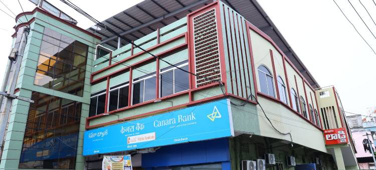 斯里萨普塔吉里旅馆(Sri Sapthagiri Lodge)图片