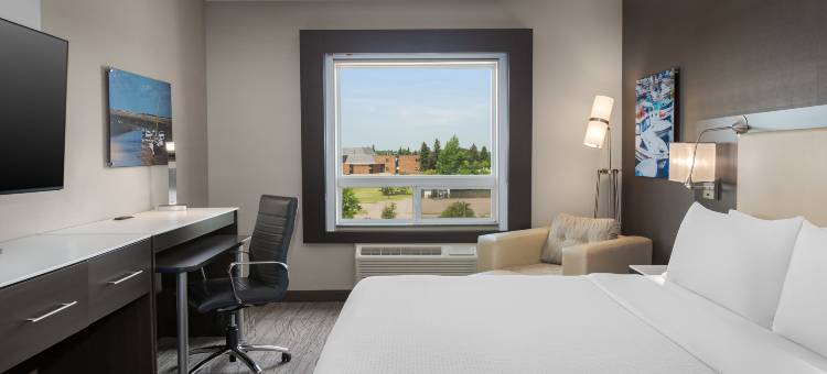 智选假日套房酒店冷湖(Holiday Inn Express & Suites Cold Lake)图片