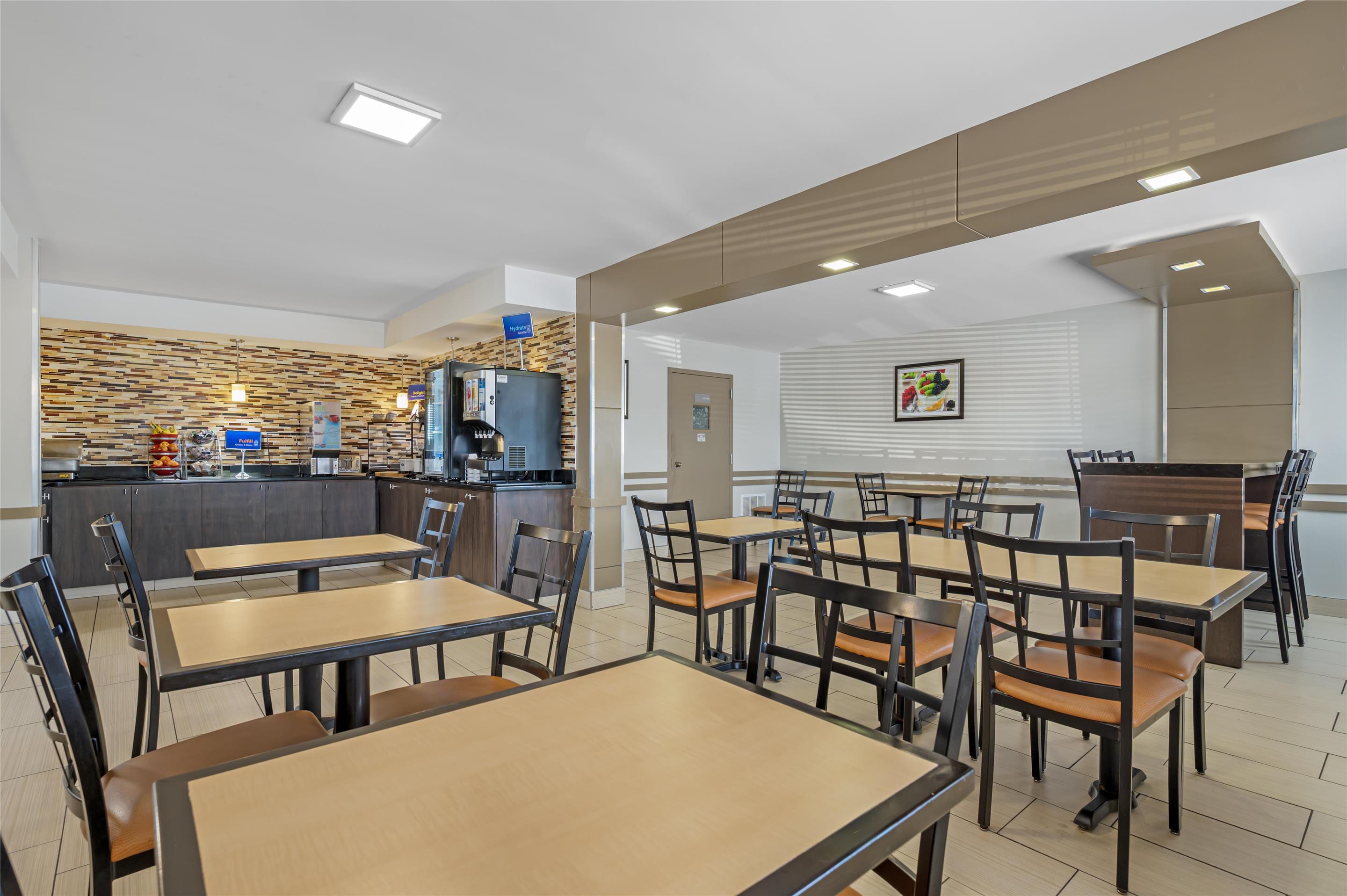 Best Western Center Inn Over view