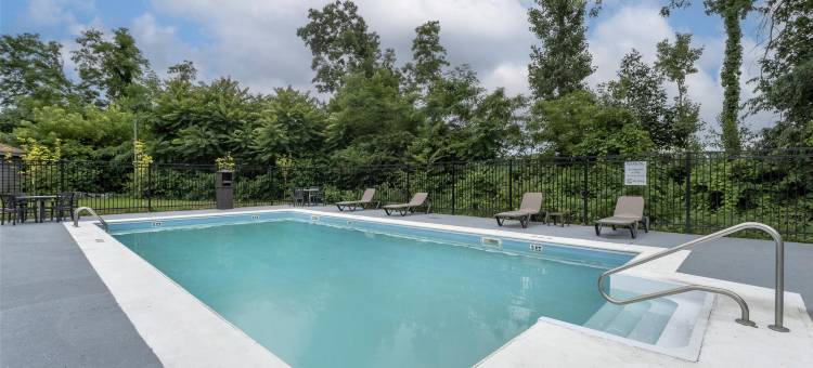 贝斯特韦斯特弗里蒙特/安哥拉I-80/90收费公路酒店(SureStay Plus by Best Western Fremont I-69)图片