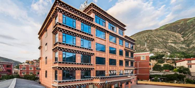 兰欧尚品酒店(甘孜巴塘店)图片
