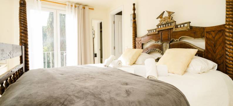 Villa in Marbella with Private Pool and Beach图片