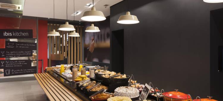 宜必思纳维根特斯伊塔雅伊酒店(Ibis Navegantes Itajai)图片