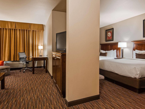 里弗福尔斯丽笙酒店