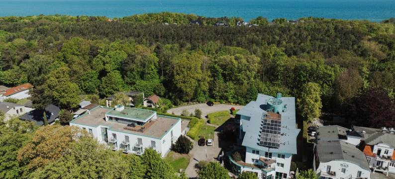 四季公园酒店库隆斯博恩(Parkhotel IV Jahreszeiten Kühlungsborn)图片