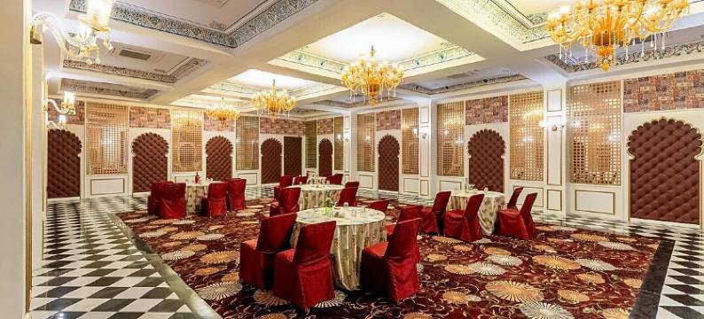 凯萨尔巴格宫殿(Kesarbagh Palace)图片