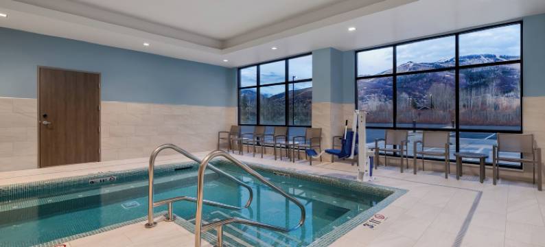 洲际酒店集团智选假日酒店及套房斯廷博特斯普林斯(Holiday Inn Express & Suites Steamboat Springs by IHG)图片