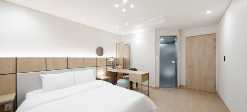 全州山井洞索朴酒店(Jeonju Sanjeong-Dong Hotel Reina)图片