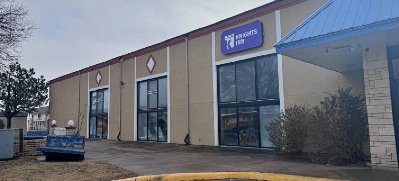 罗德威套房酒店(Knights Inn & Suites Emporia)图片