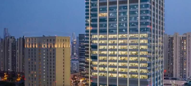 如家睿柏·云酒店(成都建设路东郊记忆店)图片