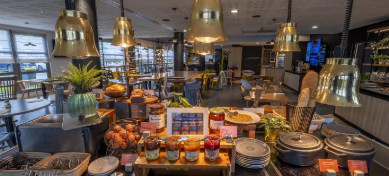 罗西康铂酒店-戴高乐机场-勒梅尼尔阿梅洛(Campanile Roissy - Aéroport CDG - Le Mesnil Amelot)图片