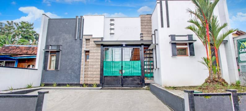 普禾科托酒店，靠近普禾科托广场(原拉尼亚旅馆)(Hotel O Purwokerto Near Alun Alun Purwokerto Formerly Guest House Rania)图片