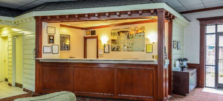 弗兰特罗亚尔谢南多厄国家公园美吟酒店(Baymont by Wyndham Front Royal Near Shenandoah National Park)图片