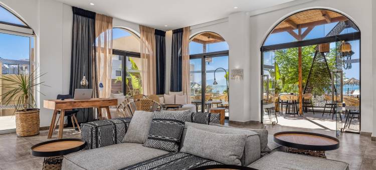 卡巴纳布鲁套房酒店(Cabana Blu Hotel & Suites)图片