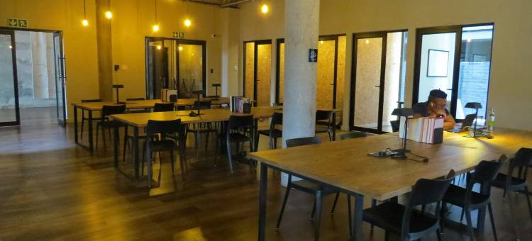 黑砖桑顿二(BlackBrick Sandton Two)图片