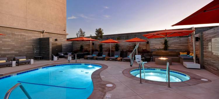 希尔顿欢朋套房酒店-洛杉矶伯班克机场(Hampton Inn and Suites Los Angeles Burbank Airport)图片
