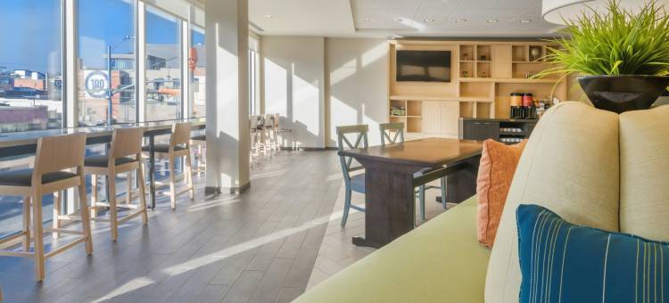 堪萨斯城市中心第2家园套房酒店(Home2 Suites by Hilton - Kansas City Downtown)图片