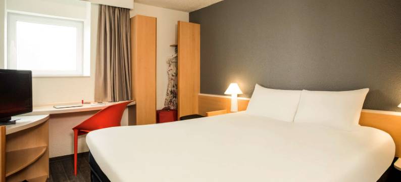 宜必思奥利舍维伊 7 号电车酒店(Ibis Orly Chevilly Tram 7)图片