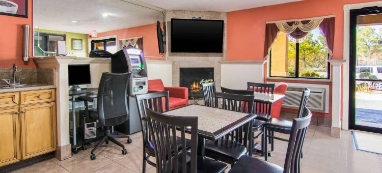 亚特兰大机场东伊克诺旅馆(Econo Lodge Atlanta Airport East)图片