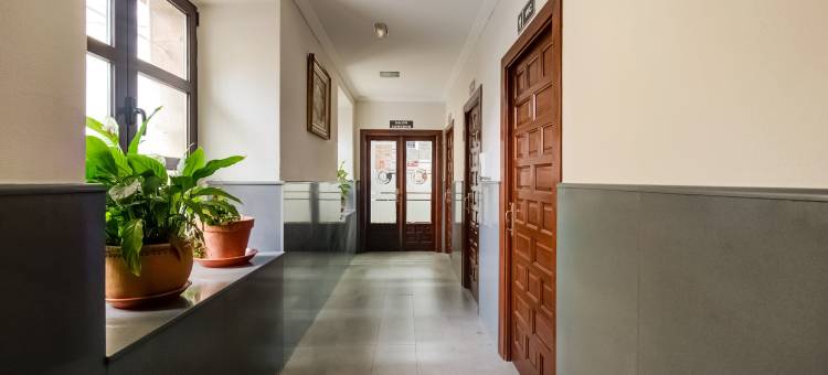 OYO La Pinta酒店餐厅(Hostal Restaurante la Pinta)图片