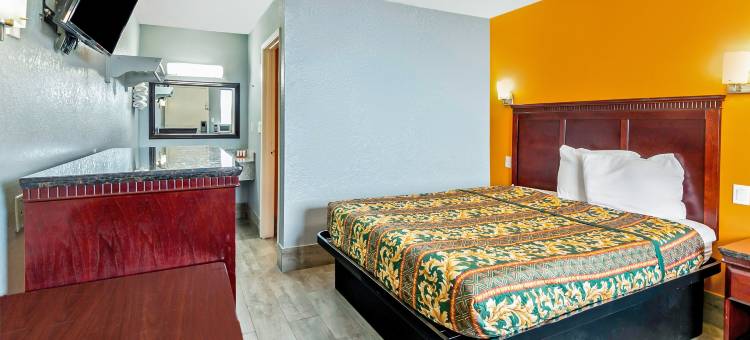 OYO查尔斯湖10号高速公路酒店(OYO Hotel Lake Charles Hwy 10)图片