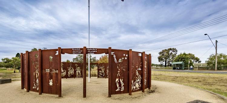 基斯域克丛林诗铂高级度假型服务公寓(The Sebel Creswick Forest Resort)图片