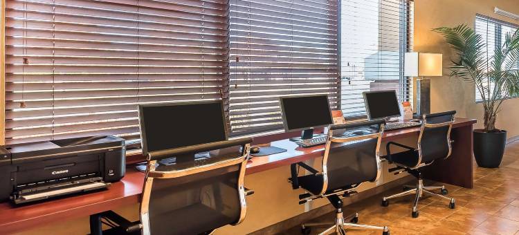 朗蒙特舒适全套房酒店(Comfort Suites Longmont)图片