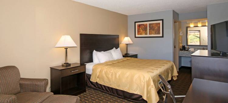 克林顿 - 劳伦斯 I-26 凯艺酒店(Quality Inn Clinton - Laurens I-26)图片