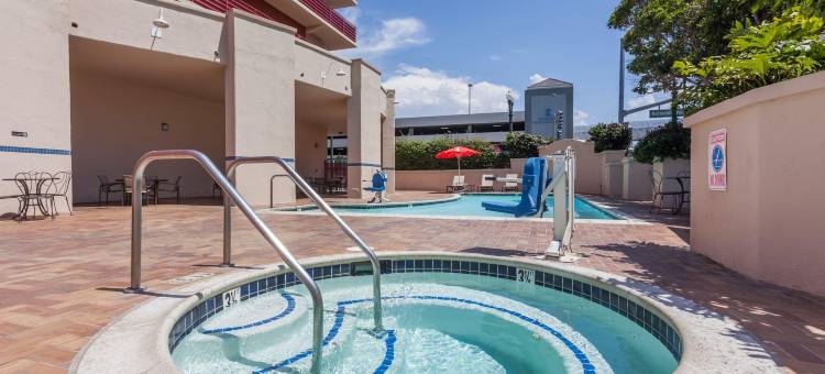 圣迭戈国家城市温德姆华美达酒店(Ramada by Wyndham San Diego National City)图片