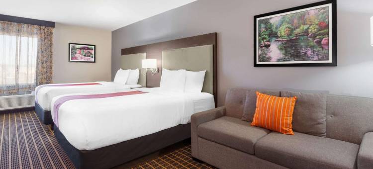 罗克福德拉昆塔温德姆套房酒店(La Quinta Inn & Suites by Wyndham Rockford)图片