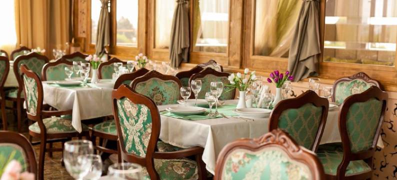 伊比利亚皇宫酒店及餐厅(Iberia Palace Hotel)图片