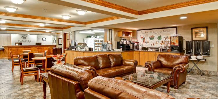 波诺卡华美达酒店(Ramada by Wyndham Ponoka)图片