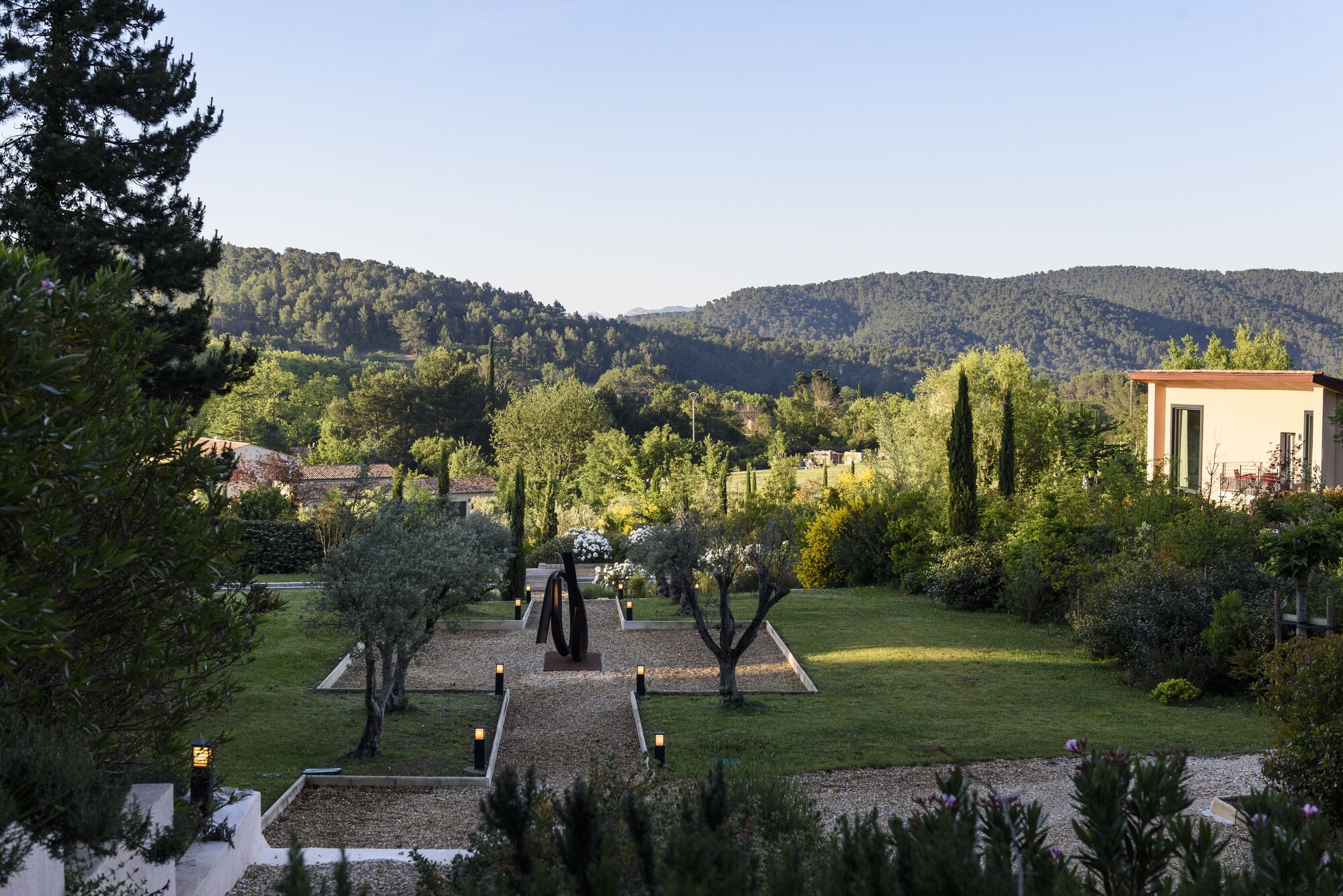 Les Lodges Sainte-Victoire Hotel & SpaOver view