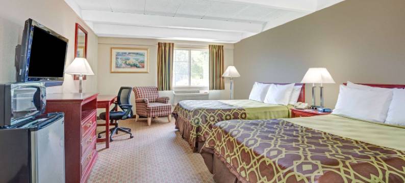 爱荷华城市Travelodge by Wyndham(Travelodge by Wyndham Iowa City)图片