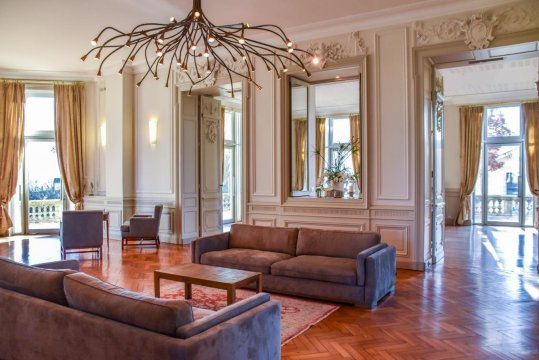 Château Grattequina Hôtel Over view