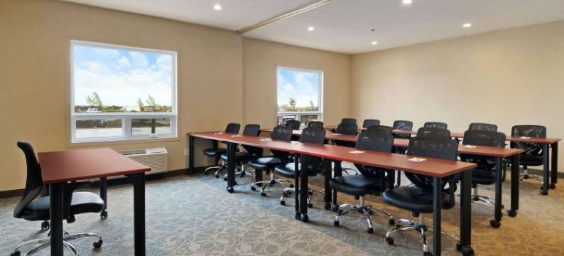 里贾纳机场西戴斯酒店(Days Inn by Wyndham Regina Airport West)图片