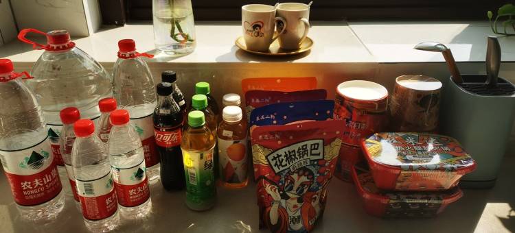 遇见观影公寓(迎宾路1号分店)图片