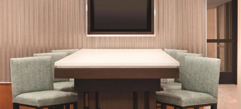 夏洛特机场丽笙酒店(Radisson Hotel Charlotte Airport)图片