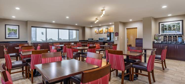 亚历山大市凯艺酒店(Quality Inn Alexander City)图片