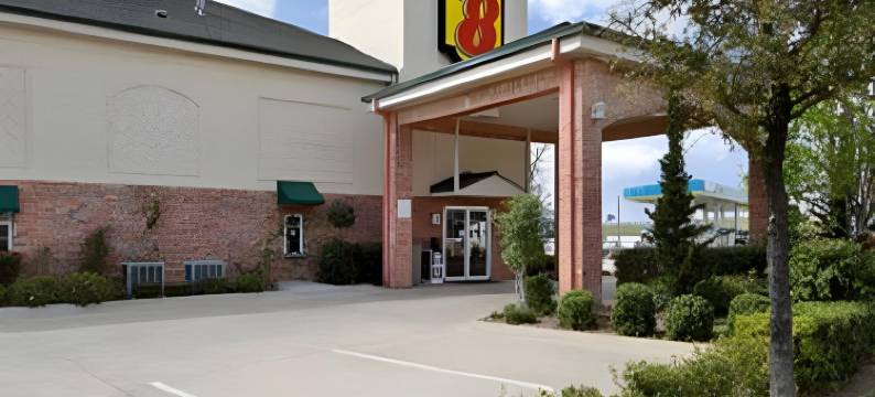 阿林顿速8酒店-近AT＆T体育场(Super 8 by Wyndham Arlington Near at&T Stadium)图片