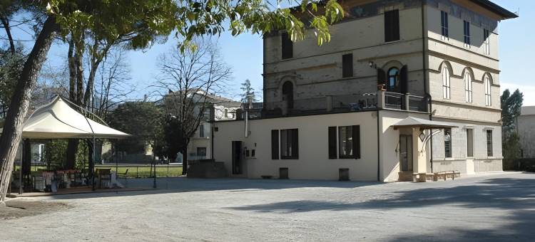 拉斐尔公园别墅酒店(Villa Raffaello Park Hotel)图片