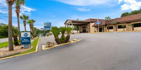 河岸貝斯特韋斯特酒店