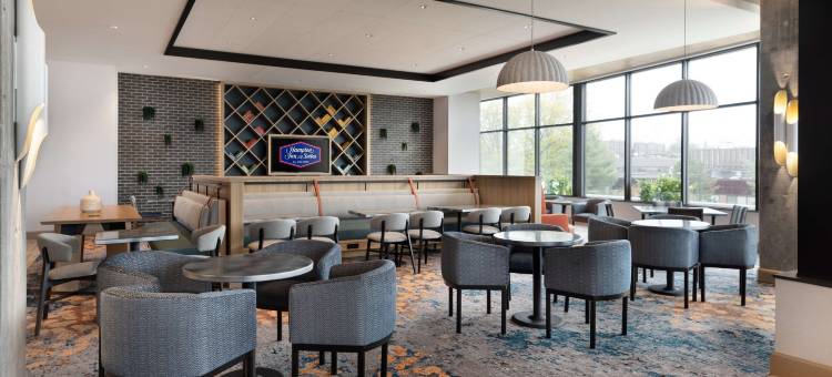 马萨诸塞波士顿沃特敦欢朋套房酒店(Hampton Inn & Suites by Hilton Watertown Boston)图片