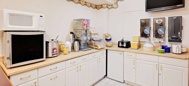 凯迪拉克戴斯酒店(Days Inn by Wyndham Cadillac)图片