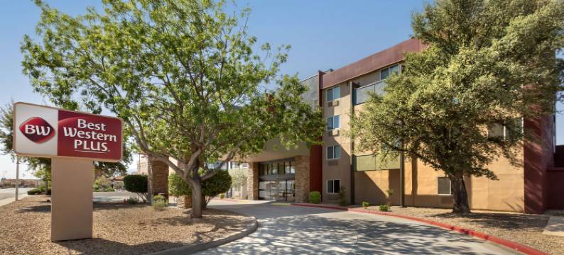 太阳峡谷贝斯特韦斯特优质酒店(Best Western Plus Sun Canyon)图片