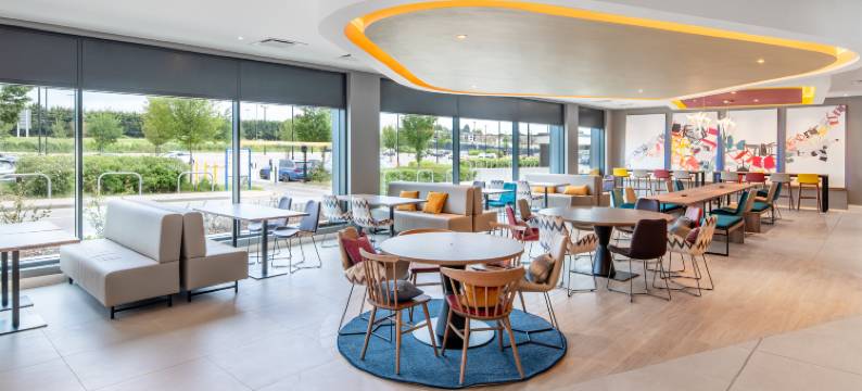 海韦甘比希尔顿欢朋酒店(Hampton by Hilton High Wycombe)图片