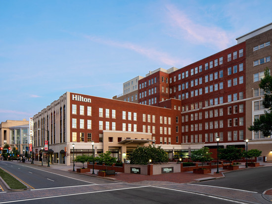 里士满市中心希尔顿酒店