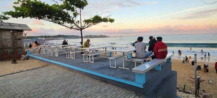 巴育萨姆德拉彭吉那潘酒店(Penginapan Bayu Samudra)图片