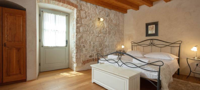 妈妈别墅(Villa Mama - Traditional Apartments in Omis, Free Parking)图片