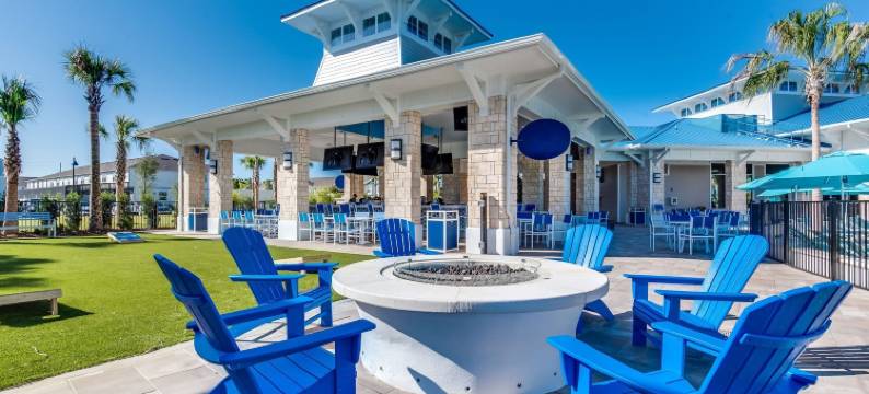 惊人的现代家庭游泳池温泉游戏房Wi101(Amazing Modern Home Pool/Spa Game Room WI101)图片